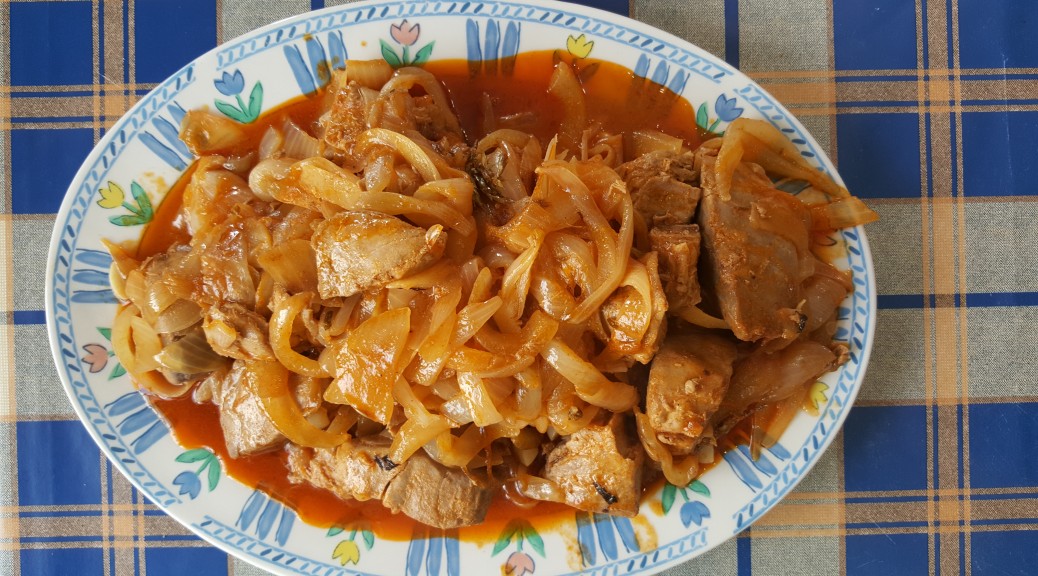 Atum Acebolado